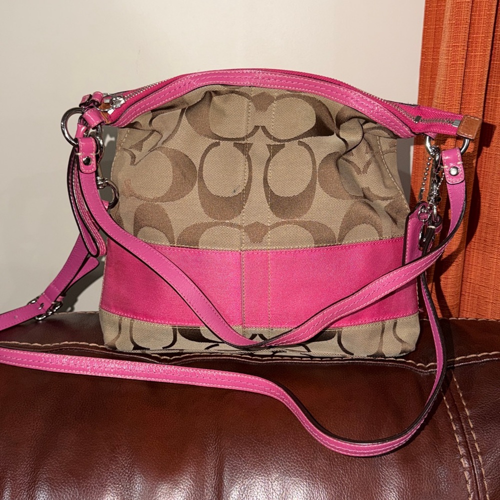 ‼️Vintage Coach Pink Leather Signature Cloth Shoulder Bag Crossbody Bag